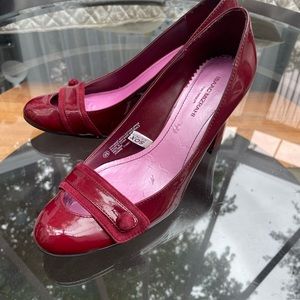 Isaac Mizrahi Patent leather heels